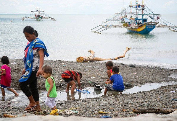 জলবায়ু পরিবর্তনের কারণে চরম ঝুঁকিতে প্রায় ১শ’ কোটি শিশু