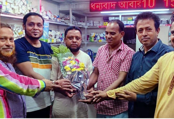 ২৬নং ওয়ার্ড আওয়ামী লীগের নবনির্বাচিত সভাপতি ও সাধারণ সম্পাদকে সংবর্ধনা