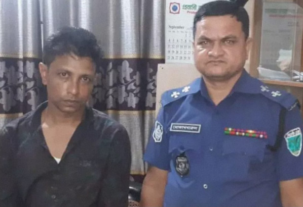 গোলাপগঞ্জে ইয়াবার চালানসহ আটক ১