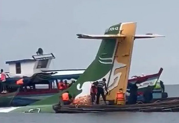 ৪৩ আরোহী নিয়ে ভিক্টোরিয়া লেকে বিমান বিধ্বস্ত