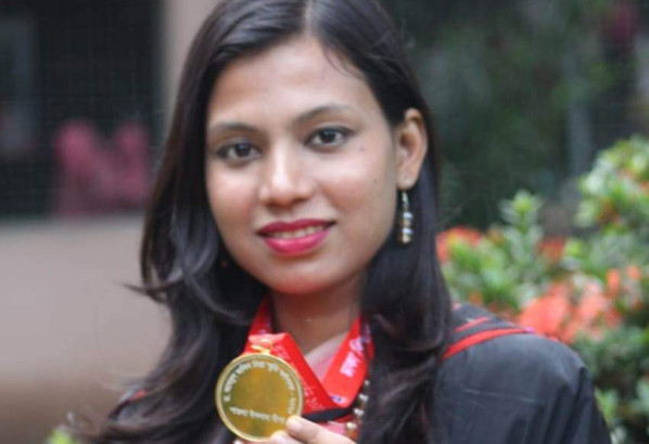 ঢাকা বিশ্ববিদ্যালয় থেকে স্বর্ণপদক পেলেন সুনামগঞ্জের মেয়ে নীপা