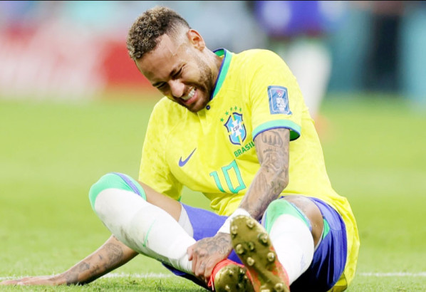 ইনজুরি নিয়ে নতুন শঙ্কা; পুরো বিশ্বকাপই খেলা হবে না নেইমারের!