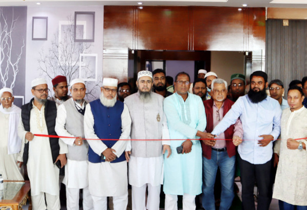 মদিনা মার্কেটে ‘হোটেল গ্রান্ড আখতার’-এর যাত্রা শুরু