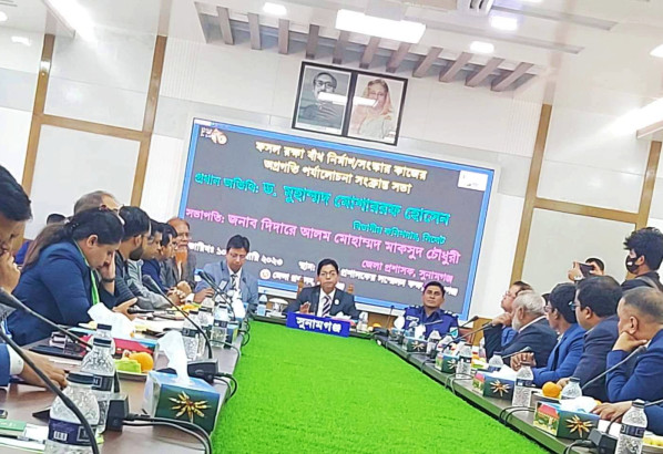 সরকারের নীতিমালা মেনেই বাঁধের কাজ করতে হবে: বিভাগীয় কমিশনার