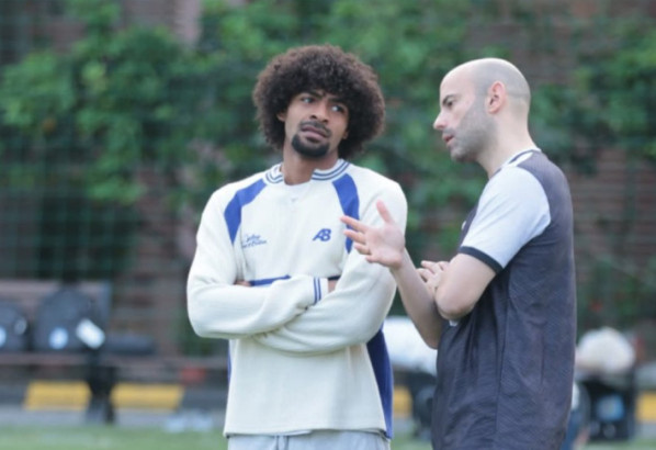 হামজাকে নিয়ে সতর্ক ভিয়েতনাম