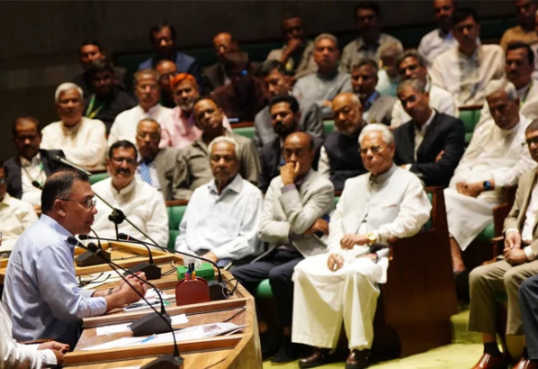 প্রধানমন্ত্রী তারেক রহমানের সভাপতিত্বে সংসদের কার্যক্রমে গতি আনতে বৈঠক অনুষ্ঠিত